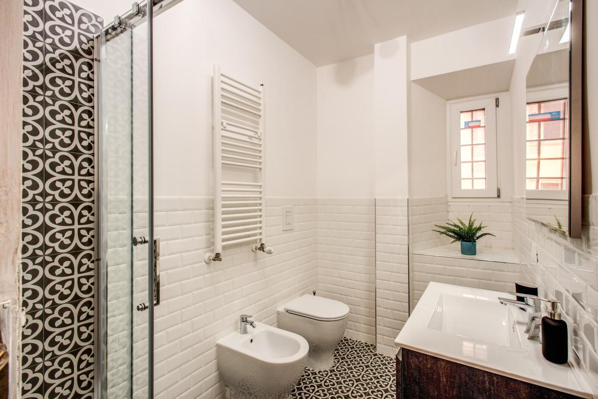 Monti Quiet And Spacious Apartment Roma Esterno foto
