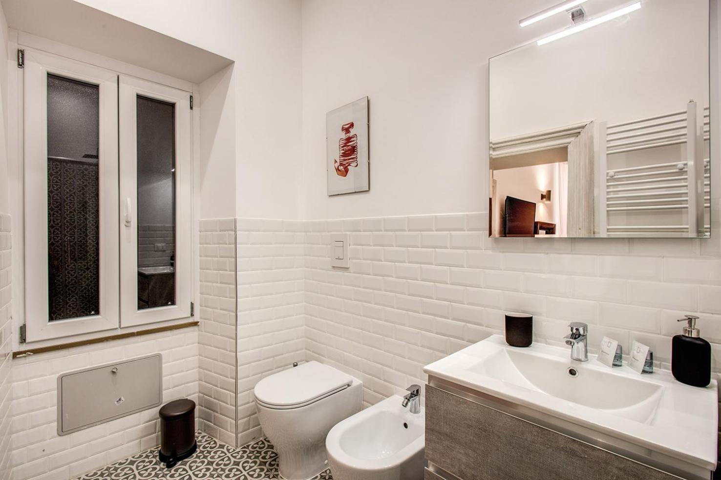 Monti Quiet And Spacious Apartment Roma Esterno foto