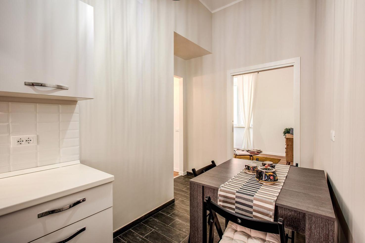 Monti Quiet And Spacious Apartment Roma Esterno foto