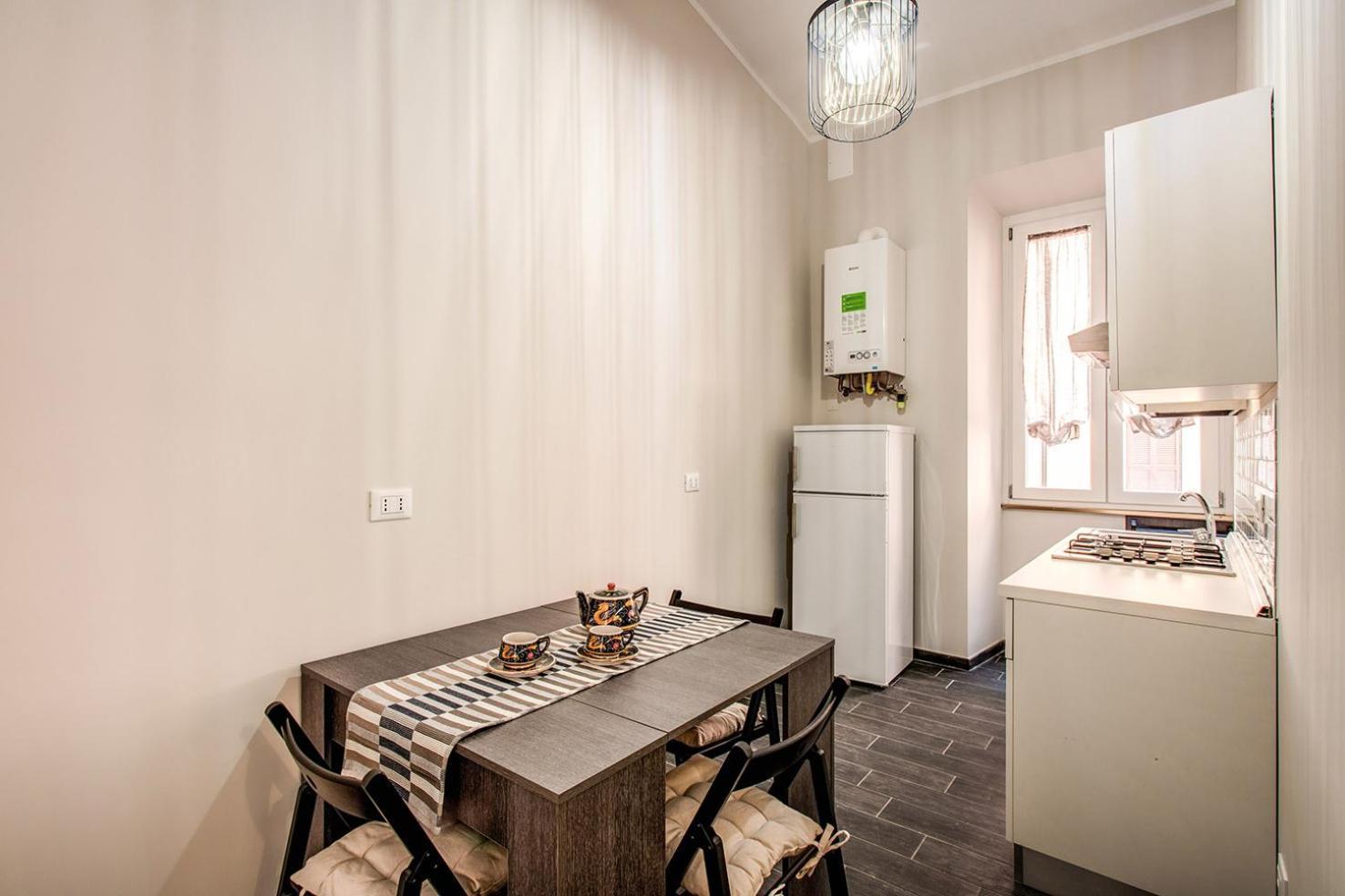 Monti Quiet And Spacious Apartment Roma Esterno foto