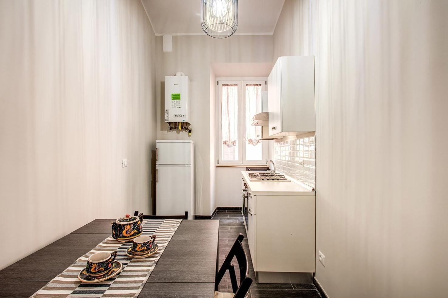 Monti Quiet And Spacious Apartment Roma Esterno foto