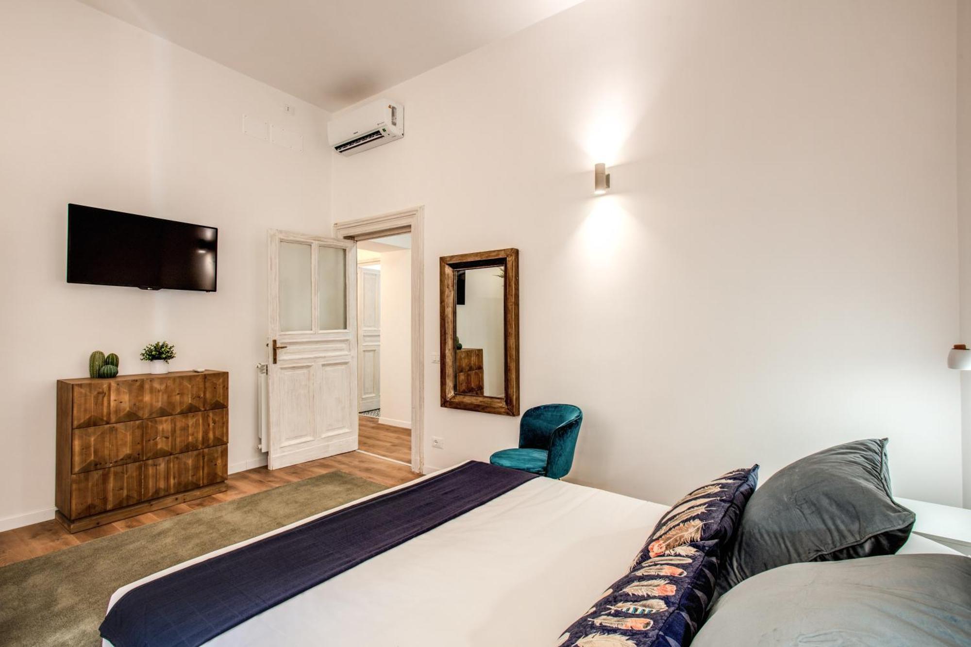 Monti Quiet And Spacious Apartment Roma Esterno foto